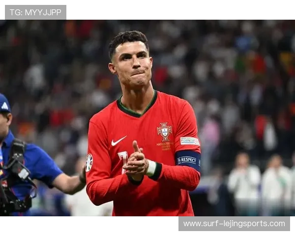 让不懂足球的朋友猜猜谁是这位世界级球星的身份与成就